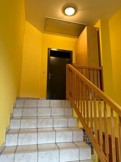 Freundliche Wohnung Naehe Weinstrasse Fuer 5 Personen Wagna Buitenkant foto