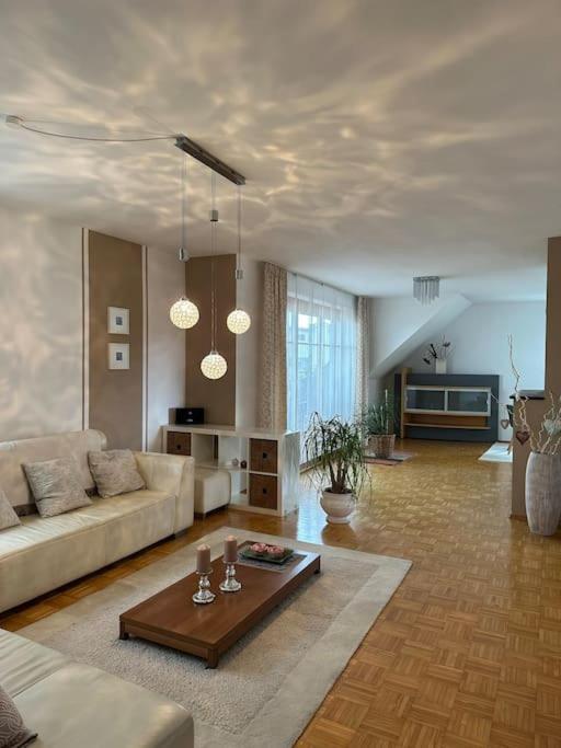 Freundliche Wohnung Naehe Weinstrasse Fuer 5 Personen Wagna Buitenkant foto